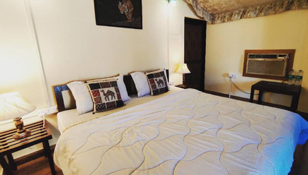 images/Room/deluxe-1.jpg