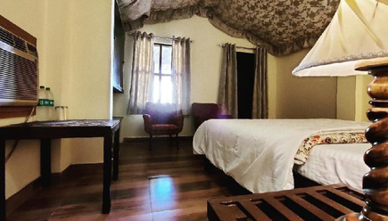 images/Room/tent2.jpg